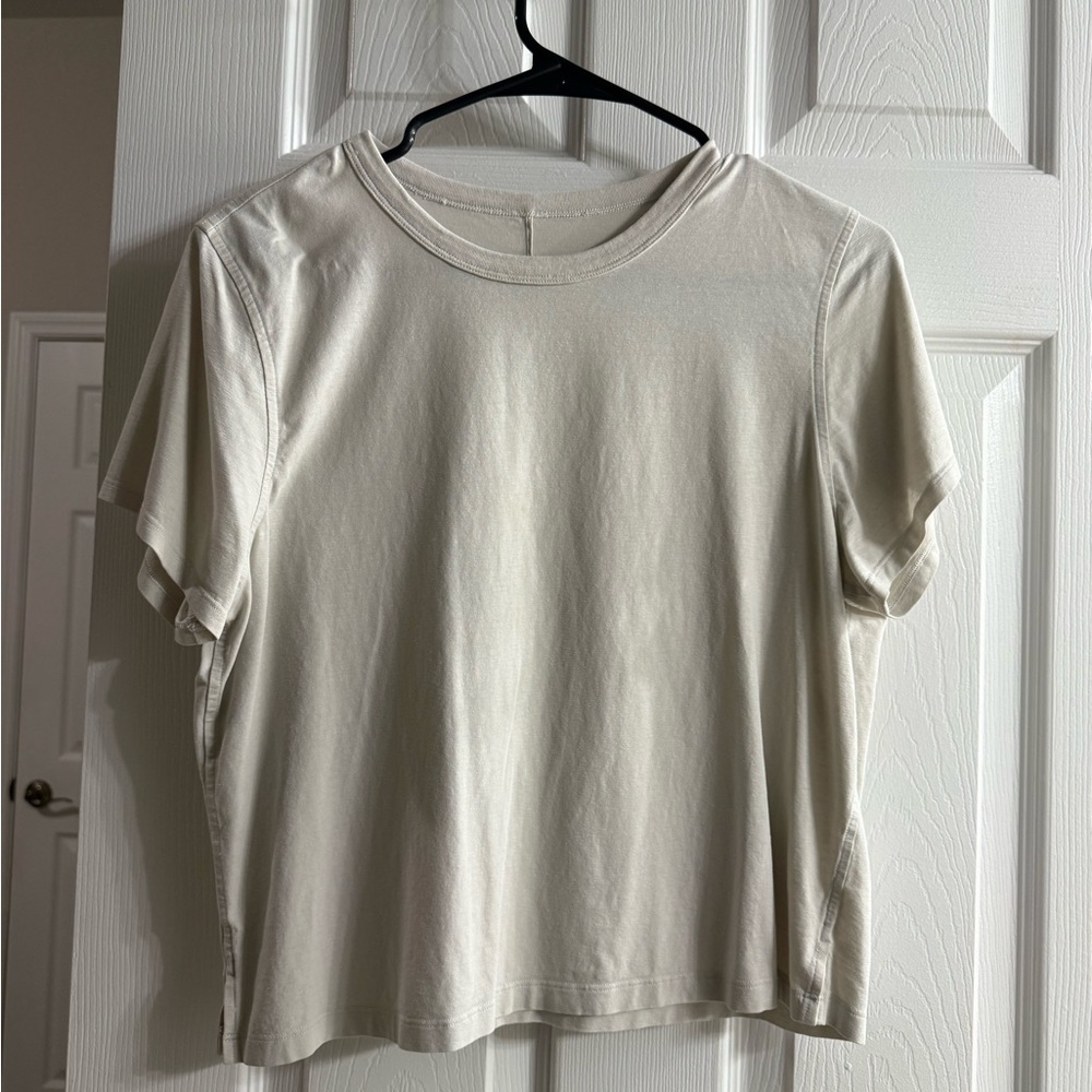 Lululemon Classic Cream Women's Top